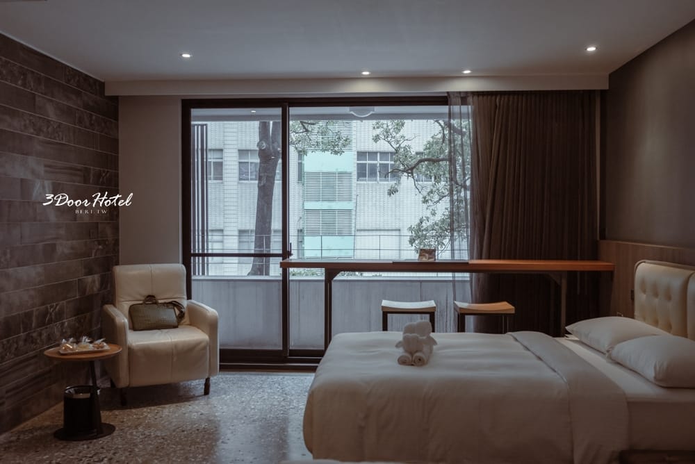 【台南飯店】三道門建築文創旅店，復古文青風格台南住宿