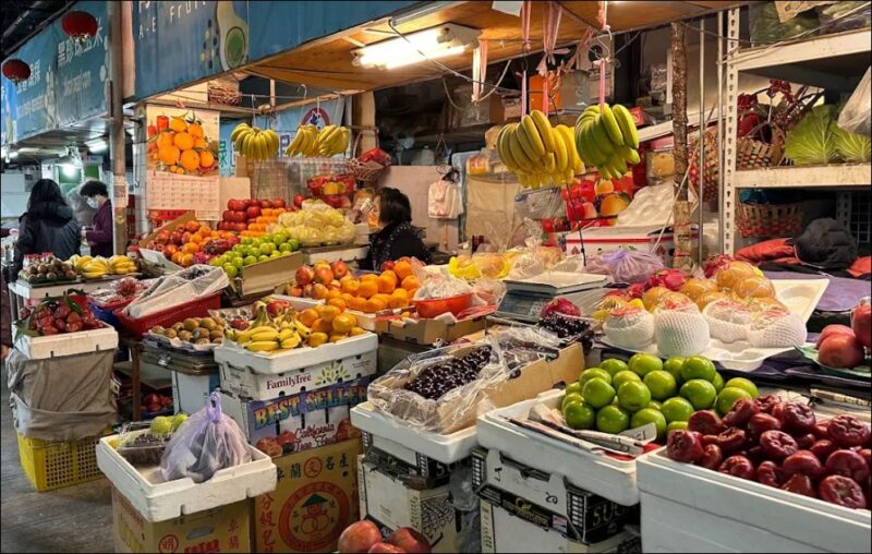 東菜市水果攤 台南住宿推薦 台南旅店