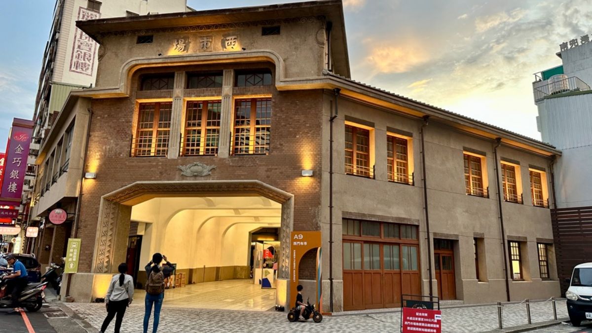 西市場曾是南台灣最大布料市場。(圖片來源:進食的巨鼠 Giant Mouse 吃喝玩樂小天地)