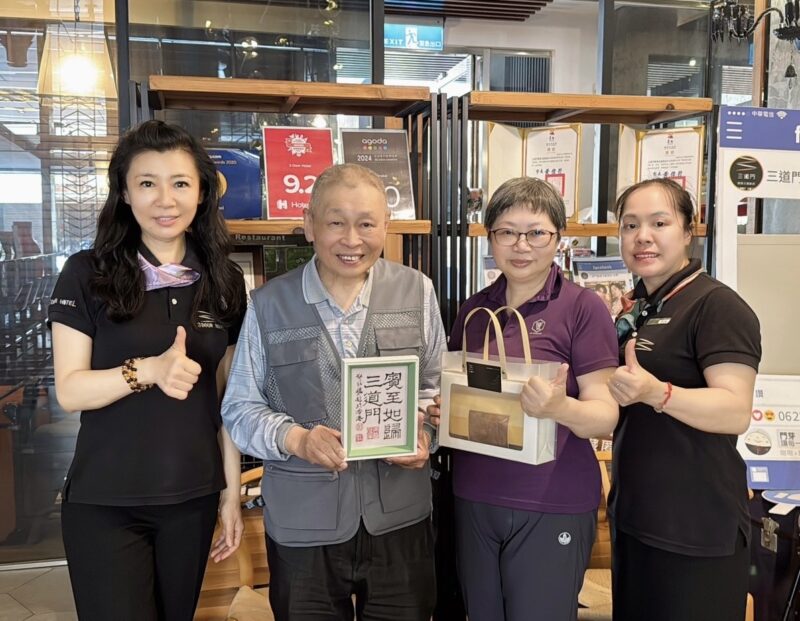 19d06084 b023 4fb8 8225 0a3d82664656